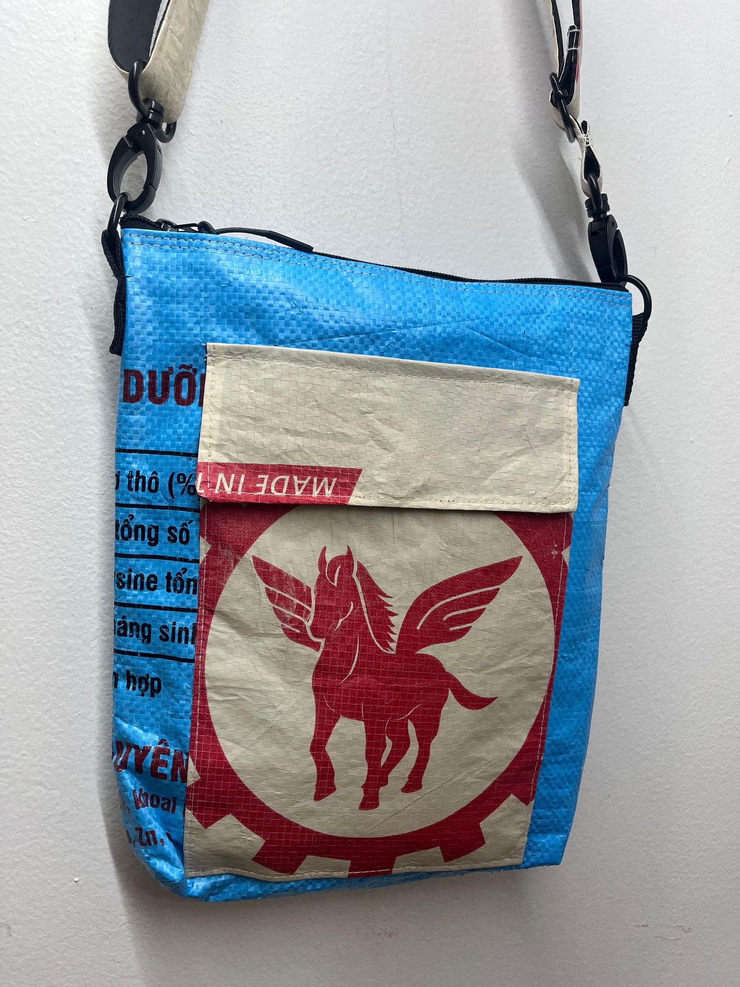 Pocket Crossbody